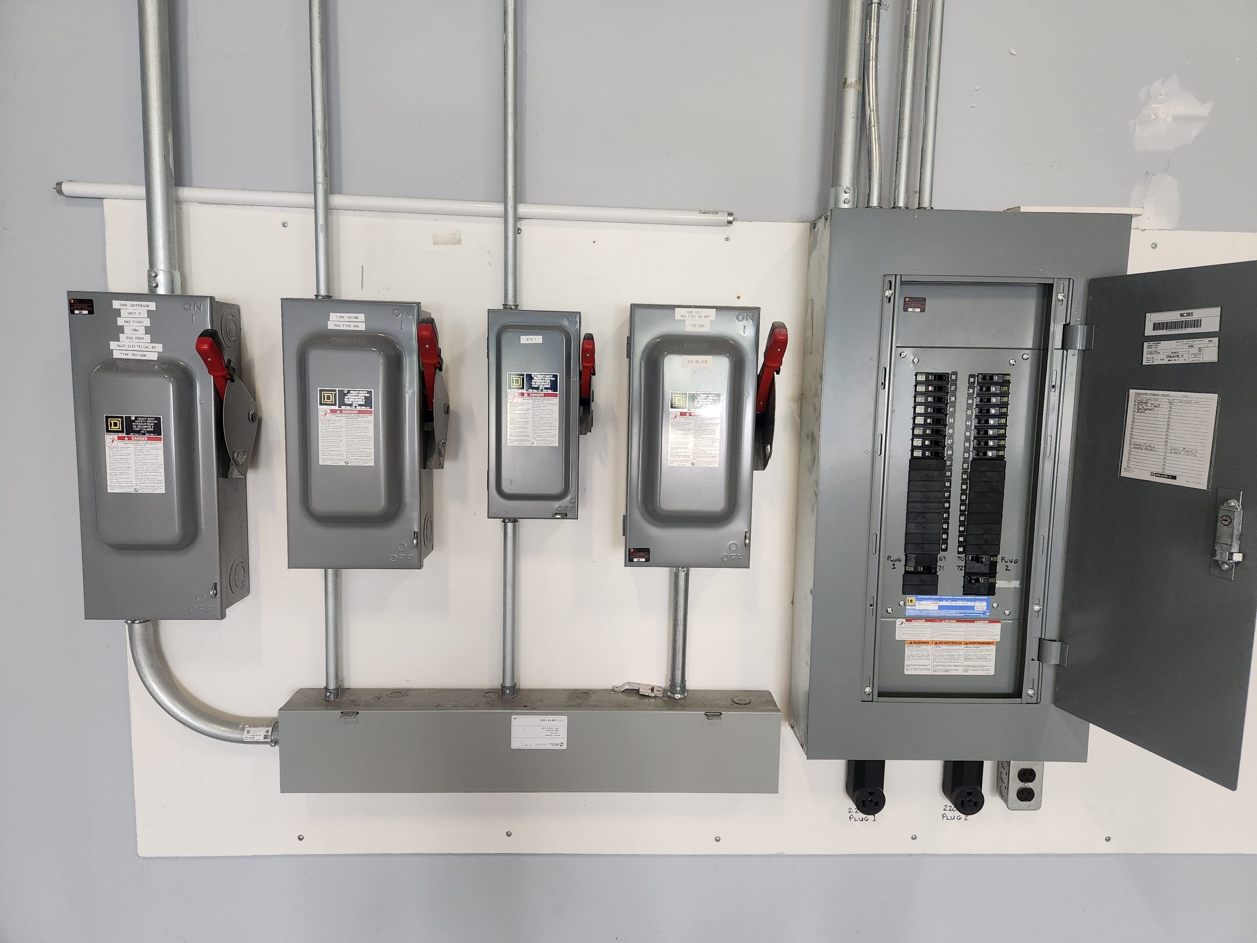 3 Phase 600 Volts